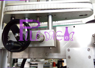 Machine à étiquettes de bouteille plate complètement automatique de l'acier inoxydable 304 avec l'adhésif 2 latéral