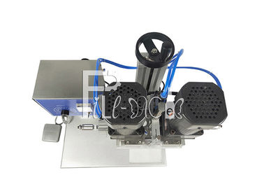 Machine de capsulage de vis pneumatique de bureau semi automatique pour la bouteille de plastique de jet