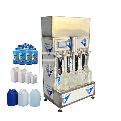 Le plastique semi automatique de Juice Filling Machine Linear Liquid met l'eau en bouteille minérale