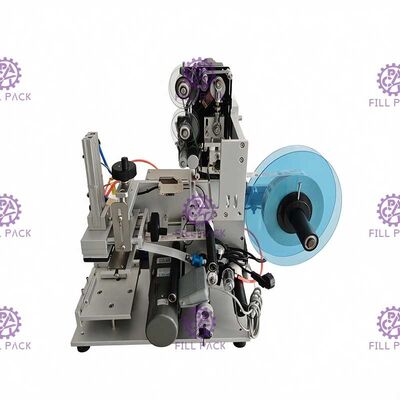 Machine à étiquettes 1800BPH de bouteille adhésive d'autocollant semi automatique pour les côtés carrés de la bouteille 3