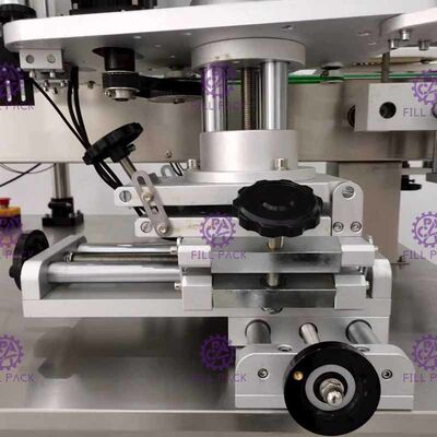 Applicateur auto-adhésif de label de bouteille d'ANIMAL FAMILIER de machine à étiquettes de bouteille ronde