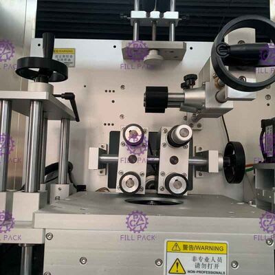 Le PVC photoélectrique de douille de rétrécissement CHOIENT la machine à étiquettes d'autocollant plat de bouteille