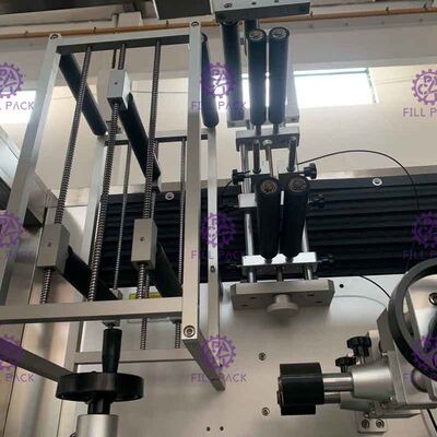 Type automatique de double-alimentation machine à étiquettes de bouteille pour le label 250BPM de l'ANIMAL FAMILIER/PVC