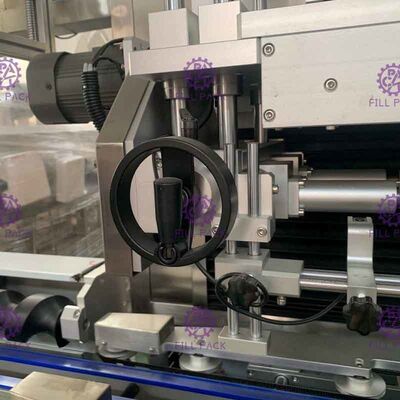 Machine à étiquettes de bouteille en verre de rendement élevé avec le générateur de vapeur 9KW