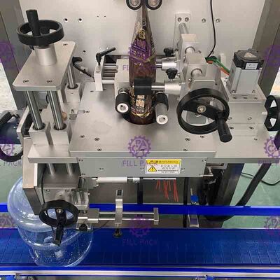 Étiquetage de rétrécissement de douille de bouteille de gallon/applicateur/machine/équipement/ligne/usine/système/unité d'étiqueteur