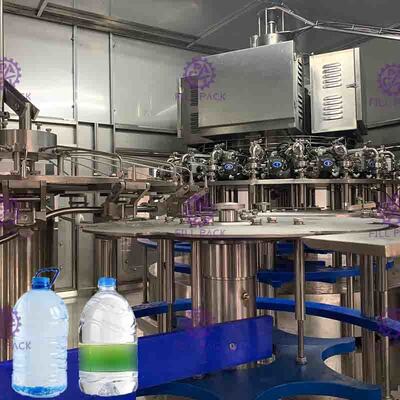 Machine de remplissage verticale remplissante de bouteille en plastique d'usine d'eau potable de capacité élevée