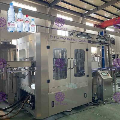 machine de remplissage de bouteilles 8000BPH liquide 3 dans 1 machine de capsulage remplissante de rinicage