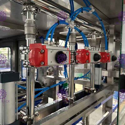 Remplisseur de l'eau de baril usine de machine de remplissage de l'eau de 5 gallons 450 BPH pour l'eau de Minear