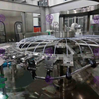 La bouteille en plastique d'ANIMAL FAMILIER a carbonaté la ligne remplissante froide de boisson non alcoolisée de boisson