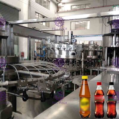 Ligne remplissante en plastique automatique de la boisson 8000BPH non alcoolisée pour les boissons carbonatées