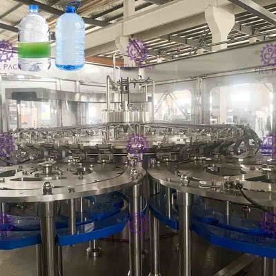 machine de remplissage de bouteilles pure de l'eau 5L 3 dans 1 équipement liquide de remplisseur