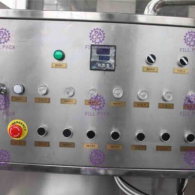 Stérilisateur automatique mis en bouteille par boisson carbonatée, installation de fabrication de jus