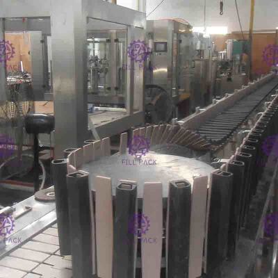 Machine en plastique de stérilisateur d'inverse de bouteille de jus de chaîne de fabrication de boisson