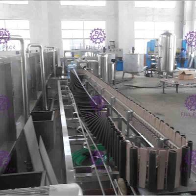 Système en plastique inverse 8000BPH de stérilisateur de bouteille pour la chaîne de production assaisonnée de jus