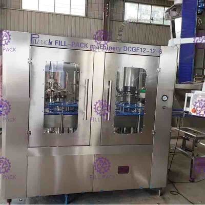 Verre en plastique 3 de boissons d'ANIMAL FAMILIER carbonaté de boisson dans 1 machine de remplissage de bouteilles/équipement/ligne/usine/système Monobloc