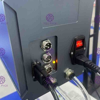 Ligne d'impression de date laser refroidie à l'air de 1 kW / usine / unité pour les bouteilles de boissons