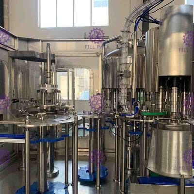 Bouteille en plastique 3 de petit ANIMAL FAMILIER de Full Auto 3000BPH dans 1 machine d'embouteillage remplissante de l'eau pour l'eau potable minérale pure