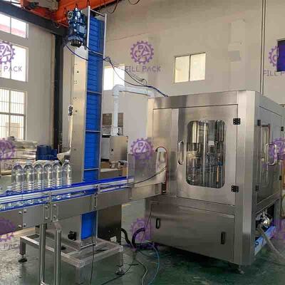 Structure compacte automatique de machine d'embouteillage de l'eau de Monoblock 2L