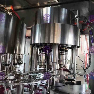3 complètement automatiques dans 1 machine de remplissage de l'eau de bouteille d'ANIMAL FAMILIER pour l'eau minérale