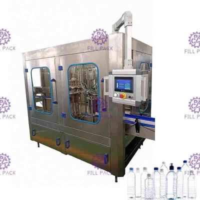 Grande machine de remplissage de vide de bouteille de 12 têtes avec le convoyeur de alimentation à chaînes