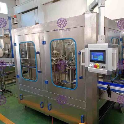 Machine de remplissage automatique de boissons non-gazéifiées 1200bph 3 rotatoires dans 1