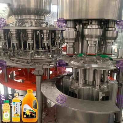 3 automatiques à 1 petite bouteille en plastique Juice Hot Filling Machine/à chaîne de production/à usine de mise en bouteilles