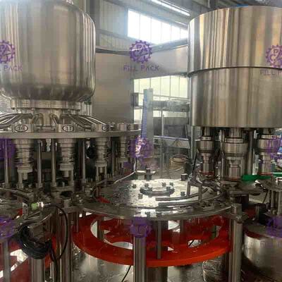 Monoblock 3 dans 1 machine de remplissage à chaud de thé de bouteille de l'animal familier 10000BPH