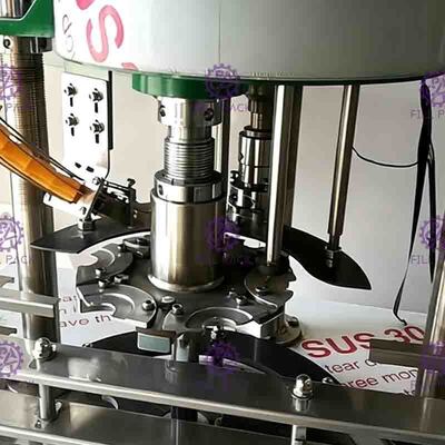0-2L CHOIENT la chaîne de production en plastique de Juice Beverage Hot Filling Machine de fruit de bouteille complètement automatique