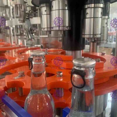 Machine automatique 3 de Juice Fruit Pulp Filling Capping en 1 boisson de granule de Monoblock