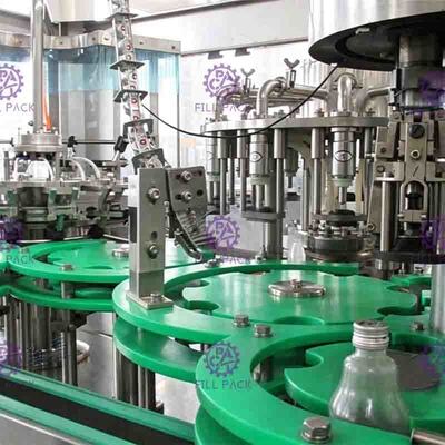 Le contact SUS316 partie Juice Filling Machine approprié au changement différent de bouteille de taille