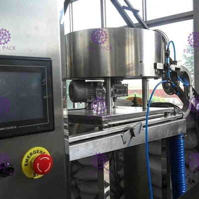 Machine de remplissage liquide de Monoblock, 5 dans 1 remplisseur en plastique de jus de pulpe de bouteille