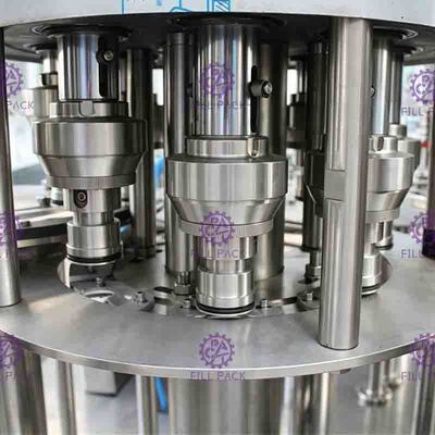 4 dans 1 contrôle liquide de PLC de machine de remplisseur de bouteille en plastique avec l'écran tactile