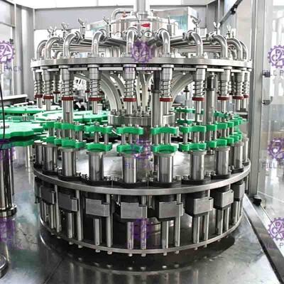 Machine de remplissage mis en bouteille par ANIMAL FAMILIER de jus