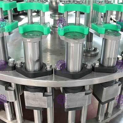 Machine de remplissage mis en bouteille par ANIMAL FAMILIER de jus