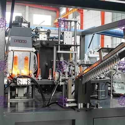 Deux machine de soufflement de bouteille d'ANIMAL FAMILIER de la cavité 0.1-2L pour Juice Processing Line