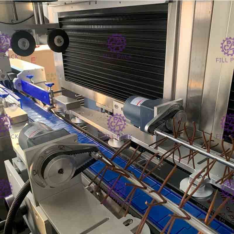 ANIMAL FAMILIER de PVC principal de deux/double/étiquetage en plastique de rétrécissement de douille de bouteille/machine/équipement/usine/système d'étiqueteur