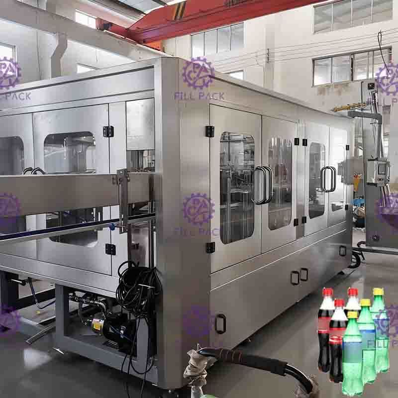 Contrôle 3 de PLC dans 1 machine de remplissage carbonatée de boissons pour la bouteille ronde de l'ANIMAL FAMILIER 0.3L-2L