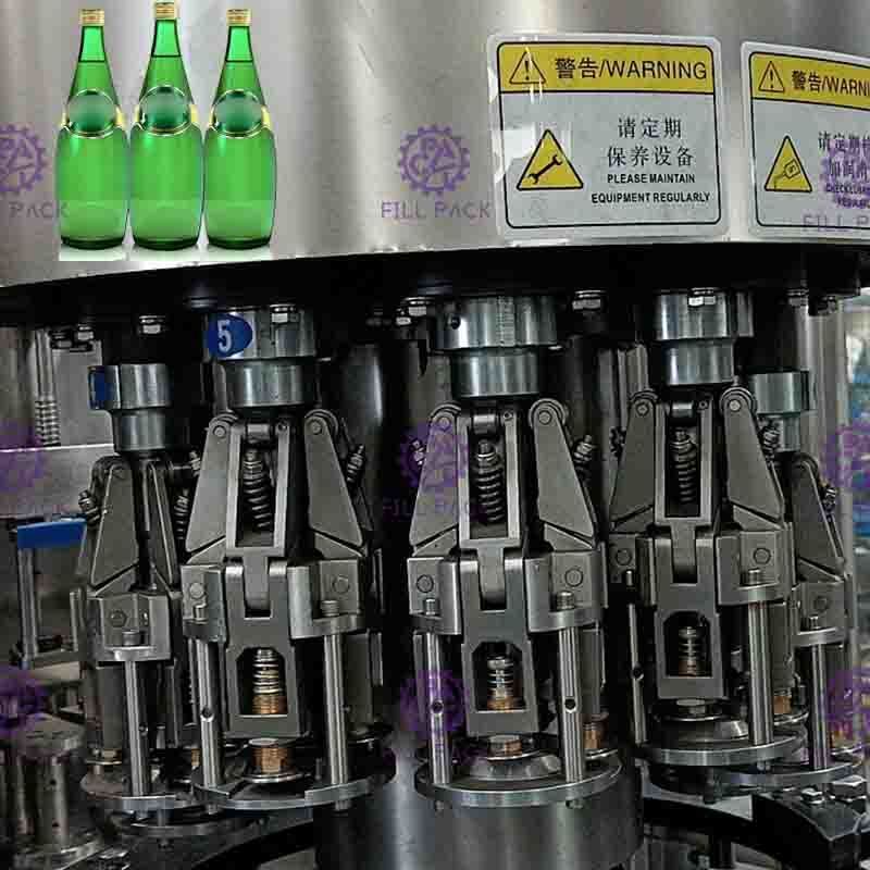 3 dans 1 bouteille en verre Monobloc de capsulage remplissante de machine de boissons carbonatées avec le chapeau en aluminium