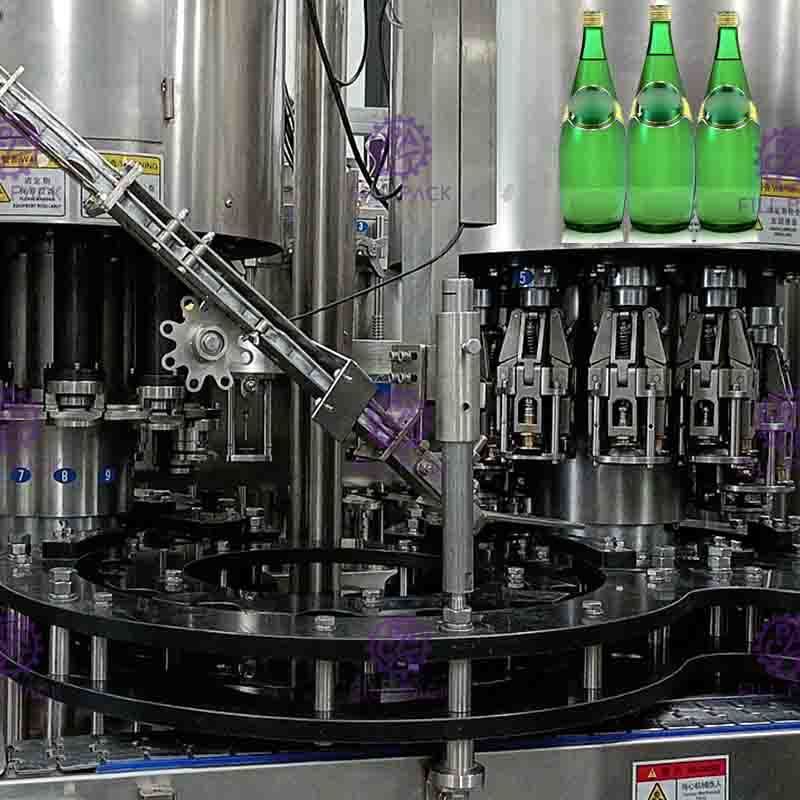 CHOYEZ le verre en plastique 3 dans 1 machine/équipement/usine/système Monobloc de production de bouteille d'eau de boisson de boisson gazeuse
