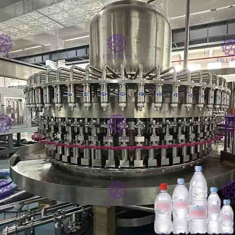 L'eau de bouteille potable pure d'ANIMAL FAMILIER 3 dans 1 équipement/usine/machine/système/ligne de mise en bouteilles de Monoblock