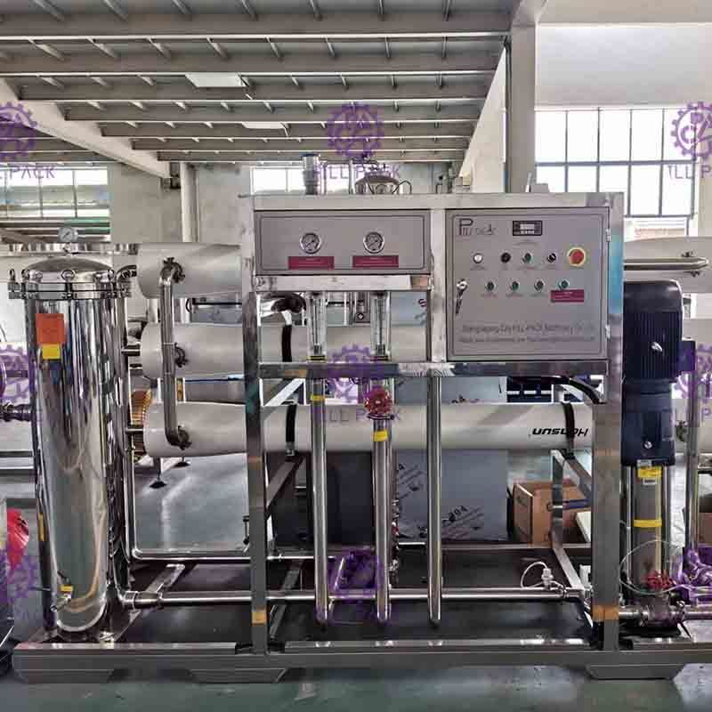 Système de traitement de l'eau minéral de filtration de stérilisateur UV avec des cuves de stockage de l'eau d'acier inoxydable