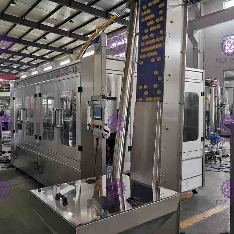 Machine de capsulage remplissante de lavage