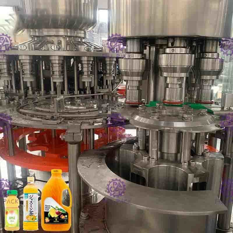 3 automatiques à 1 petite bouteille en plastique Juice Hot Filling Machine/à chaîne de production/à usine de mise en bouteilles